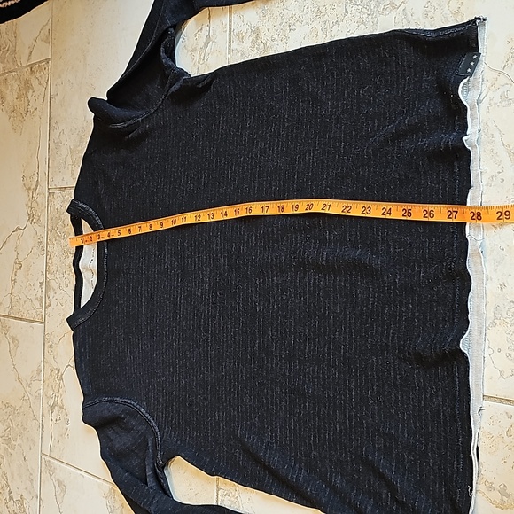 John Varvatos men's double layer sweater. Black/cream stripe. Size M - Picture 8 of 10